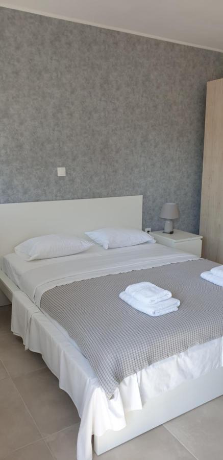 Avr Airport Deluxe Suites 6 Markópoulon Zewnętrze zdjęcie