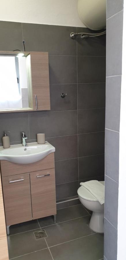 Avr Airport Deluxe Suites 6 Markópoulon Zewnętrze zdjęcie